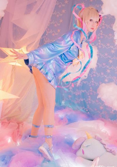 李丽莎销魂大胆视频在线观看_BDBD在线观看