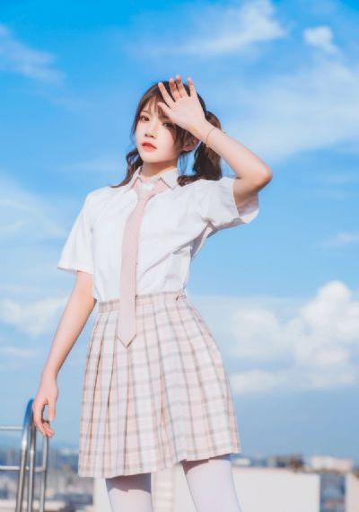 圣丽奴学园_青苹果乐园免费高清观看